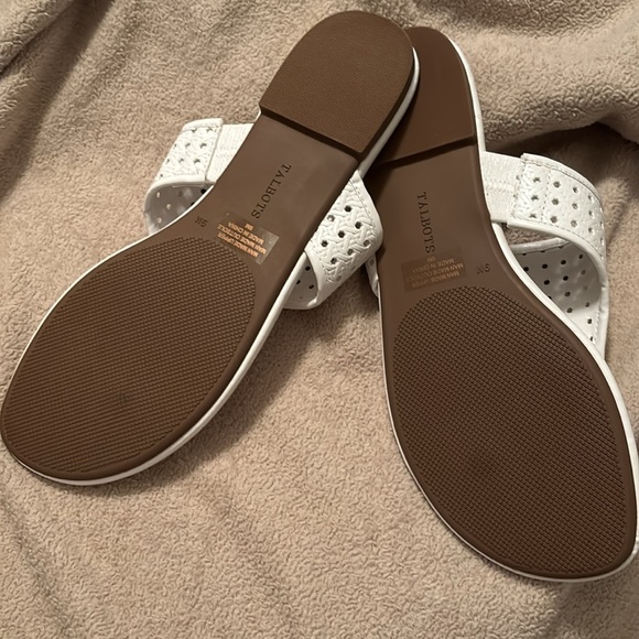 Talbot White Sandals 9 - Picture 3 of 4